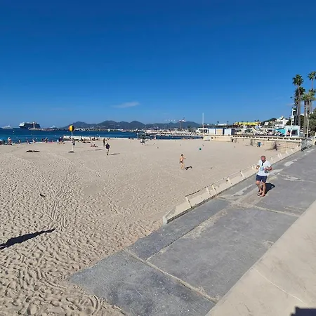 Beautiful 2-bedroom - Near The Palais And The Beaches *